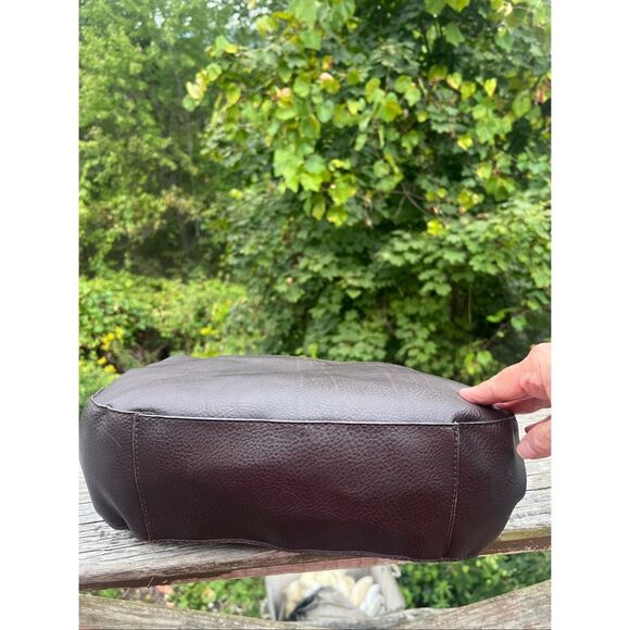 Villager Grained Shoulder Bag Brown NWT - Picture 4 of 8